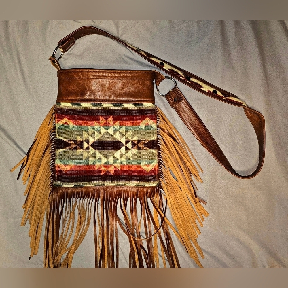 Western Glam X Boho Chic Crossbody Messenger Bag - High Qualuty Leather - Picture 9 of 9